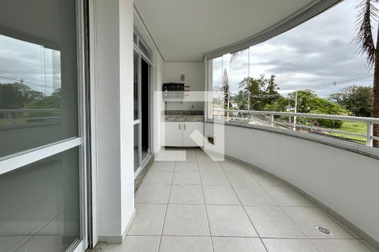 Varanda de apartamento para alugar com 2 quartos, 82m² em Saco Grande, Florianópolis