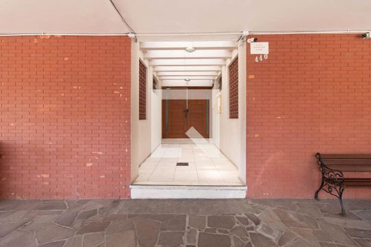 Entrada de apartamento à venda com 2 quartos, 76m² em Partenon, Porto Alegre