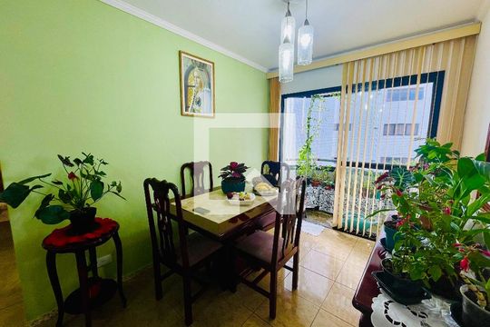 Sala de apartamento para alugar com 3 quartos, 67m² em Vila Rosalia, Guarulhos