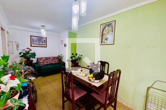 Sala de apartamento para alugar com 3 quartos, 67m² em Vila Rosalia, Guarulhos