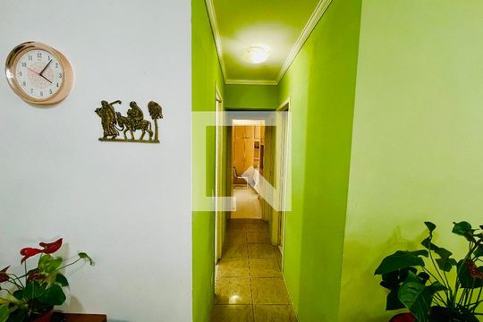 Corredor de apartamento à venda com 3 quartos, 67m² em Vila Rosalia, Guarulhos