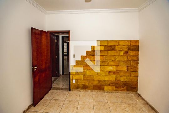 Casa à venda com 5 quartos, 276m² em Santa Monica, Belo Horizonte