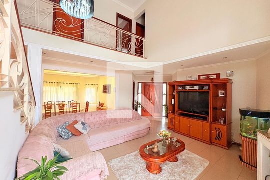 Sala de casa de condomínio à venda com 5 quartos, 500m² em Jardim Tarumã, Jundiaí