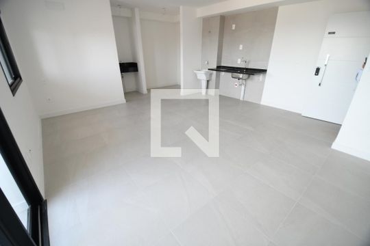 Quarto de kitnet/studio para alugar com 1 quarto, 43m² em Centro, Campinas