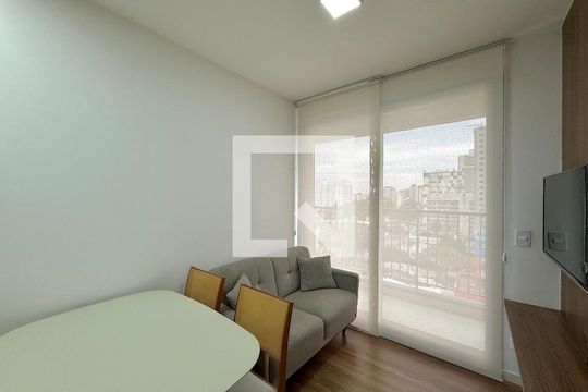 Sala  de apartamento para alugar com 2 quartos, 37m² em Santo Amaro, São Paulo