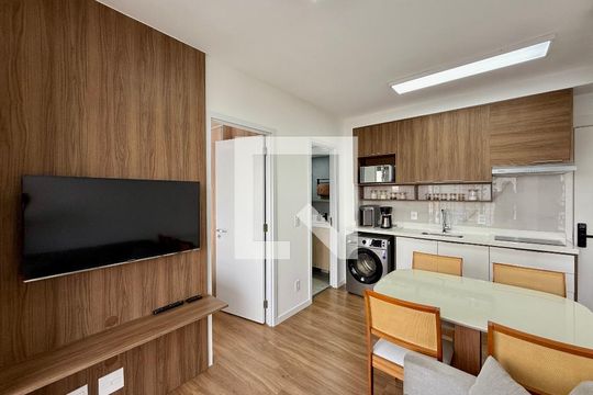 Sala  de apartamento para alugar com 2 quartos, 37m² em Santo Amaro, São Paulo