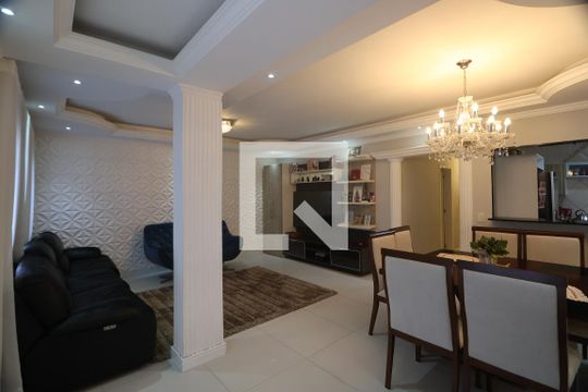 Sala de casa para alugar com 4 quartos, 180m² em Marechal Rondon, Canoas