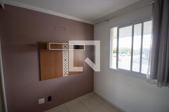 Quarto de apartamento para alugar com 2 quartos, 49m² em  Taguatinga Sul, Brasília