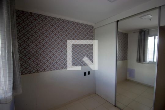 Quarto de apartamento para alugar com 2 quartos, 49m² em  Taguatinga Sul, Brasília