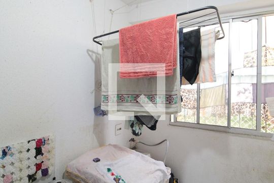 Cozinha de apartamento à venda com 2 quartos, 56m² em Jardim Vitoria, Belo Horizonte