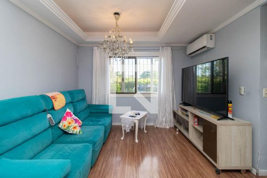 Sala de casa de condomínio para alugar com 3 quartos, 190m² em Serraria, Porto Alegre