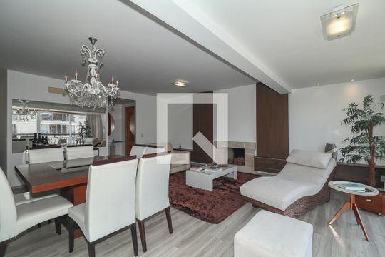 Sala de apartamento para alugar com 3 quartos, 169m² em Passo D’areia, Porto Alegre
