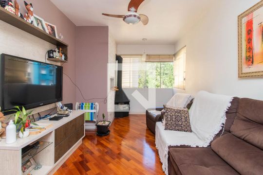 Sala de apartamento à venda com 2 quartos, 64m² em Nonoai, Porto Alegre