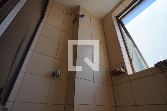 Banheiro Corredor de kitnet/studio à venda com 1 quarto, 34m² em Floresta, Porto Alegre