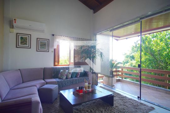 sala de casa à venda com 2 quartos, 303m² em Petrópolis, Novo Hamburgo
