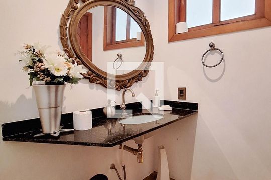Lavabo de casa de condomínio para alugar com 3 quartos, 660m² em Vila Progresso, Niterói