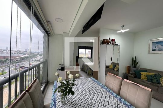 Sala de apartamento à venda com 1 quarto, 38m² em Nova Aldeinha, Barueri