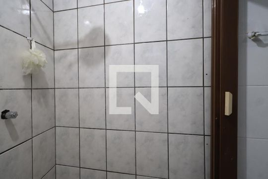 Banheiro de casa para alugar com 1 quarto, 25m² em Vila Matilde, São Paulo