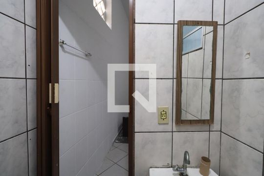 Banheiro de casa para alugar com 1 quarto, 25m² em Vila Matilde, São Paulo