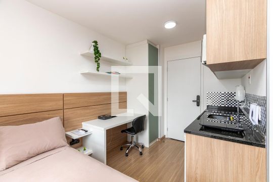 Studio de kitnet/studio para alugar com 1 quarto, 23m² em Santo Amaro, São Paulo