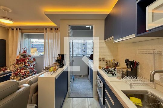 Cozinha de apartamento à venda com 2 quartos, 45m² em Jardim São Luís, São Paulo