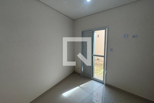 Suite de apartamento para alugar com 2 quartos, 52m² em Vila Mazzei, Santo André