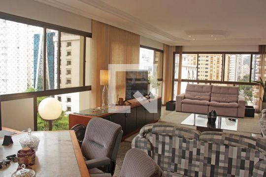 Sala de apartamento para alugar com 3 quartos, 184m² em Gonzaga, Santos