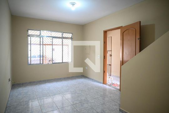 Sala de casa para alugar com 3 quartos, 100m² em Vila Brasilio Machado, São Paulo
