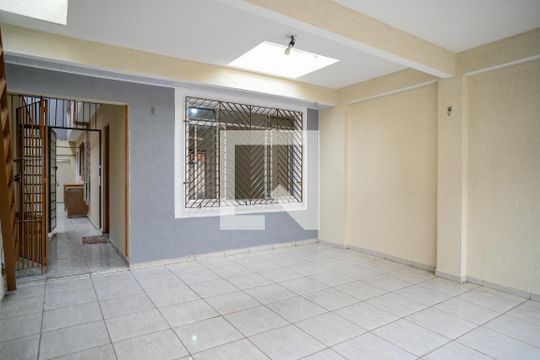 Garagem de casa para alugar com 3 quartos, 100m² em Vila Brasilio Machado, São Paulo