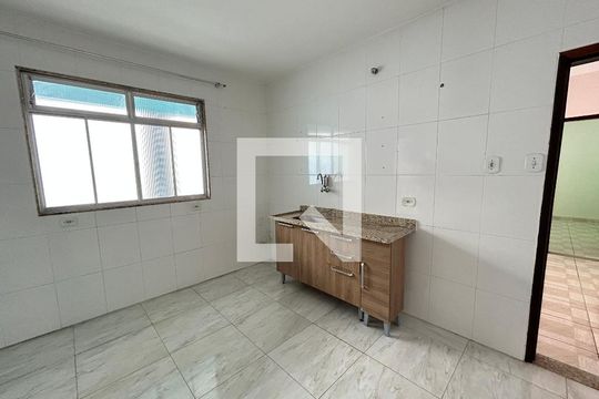 Casa para alugar com 1 quarto, 55m² em Bento Ribeiro, Rio de Janeiro
