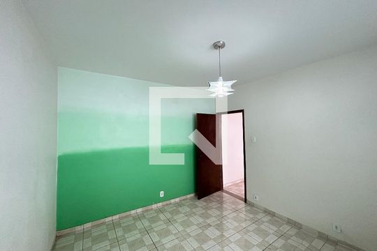 Casa para alugar com 1 quarto, 55m² em Bento Ribeiro, Rio de Janeiro