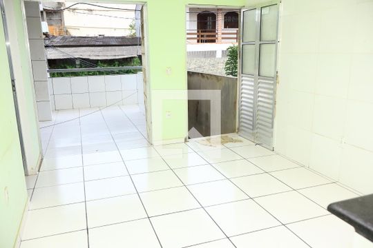 Sala de apartamento para alugar com 2 quartos, 120m² em São Cristóvão, Salvador