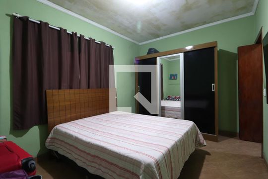 Suíte de casa à venda com 3 quartos, 224m² em Conjunto Promorar Sapopemba, São Paulo