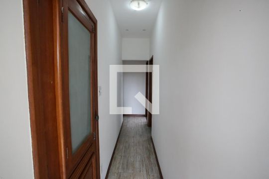 Corredor de casa à venda com 2 quartos, 89m² em Taquara, Rio de Janeiro