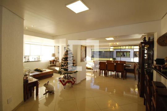 Sala de apartamento para alugar com 3 quartos, 240m² em Jardim Itu, Porto Alegre