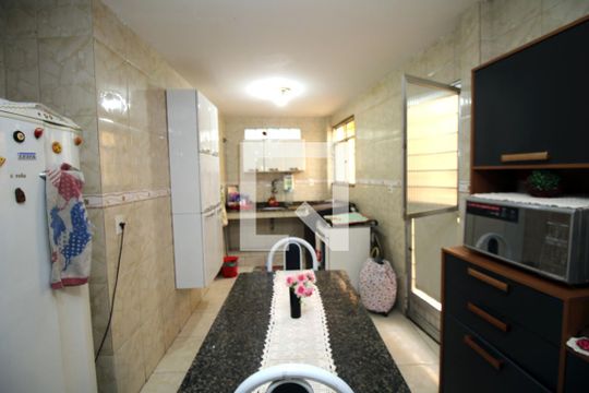 Cozinha de casa à venda com 2 quartos, 82m² em Irajá, Rio de Janeiro