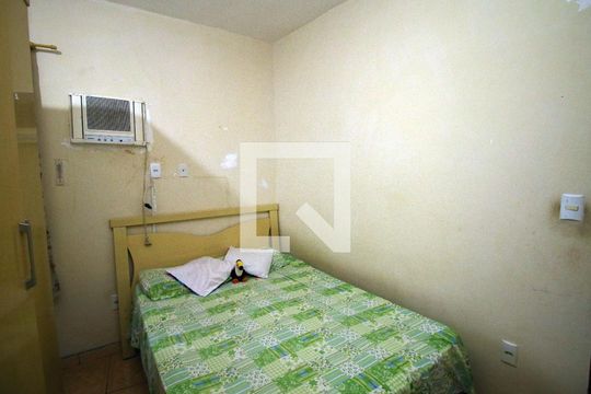 Quarto 2 de casa à venda com 2 quartos, 82m² em Irajá, Rio de Janeiro
