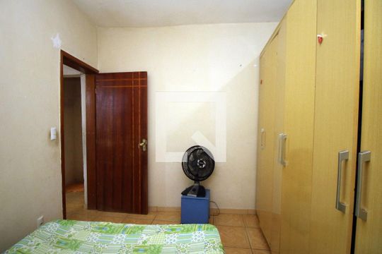 Quarto 2 de casa à venda com 2 quartos, 82m² em Irajá, Rio de Janeiro