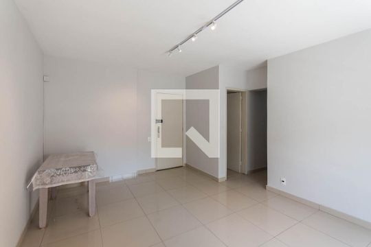 Sala de apartamento para alugar com 2 quartos, 98m² em Tijuca, Rio de Janeiro