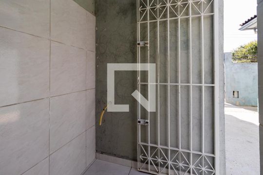 Área de Serviço  de casa para alugar com 1 quarto, 38m² em Vila Uniao (zona Leste), São Paulo