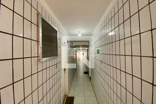 Área comum de kitnet/studio para alugar com 1 quarto, 32m² em Boqueirão, Praia Grande