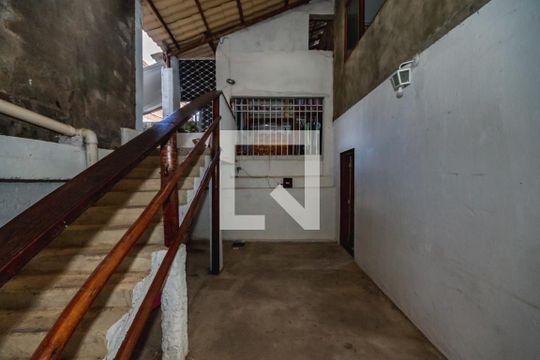 Casa à venda com 6 quartos, 370m² em Cenaculo, Belo Horizonte