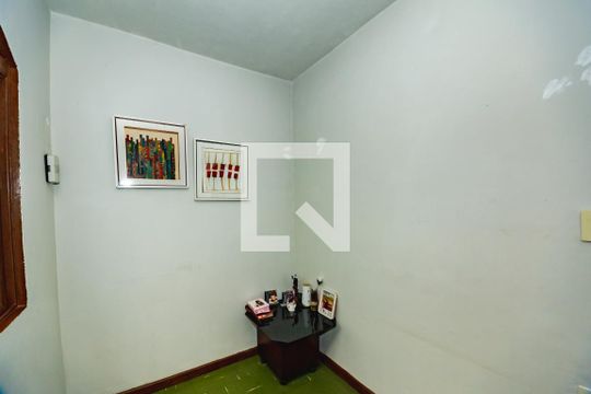 Casa à venda com 6 quartos, 370m² em Cenaculo, Belo Horizonte