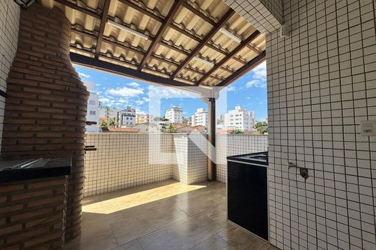 Apartamento à venda com 3 quartos, 180m² em Inconfidentes, Contagem