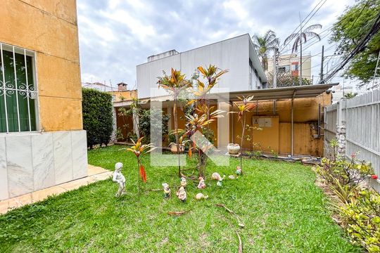 Jardim de casa para alugar com 4 quartos, 430m² em Centro, Sorocaba