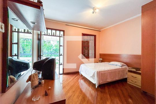 Quarto 1 de casa para alugar com 4 quartos, 430m² em Centro, Sorocaba
