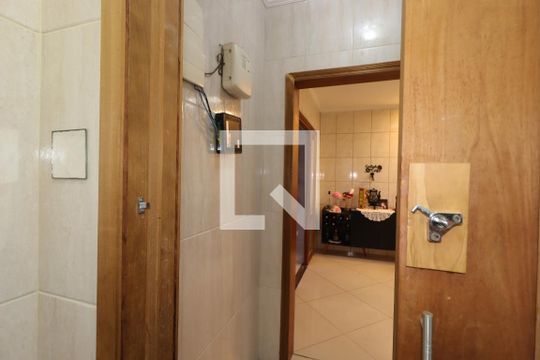 Lavabo de casa para alugar com 2 quartos, 270m² em Jardim Itapoan, Santo André