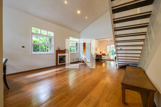 Sala 1 de casa à venda com 4 quartos, 400m² em Alto de Pinheiros, São Paulo