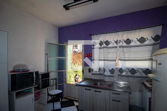 Cozinha de casa à venda com 3 quartos, 300m² em Espírito Santo, Porto Alegre