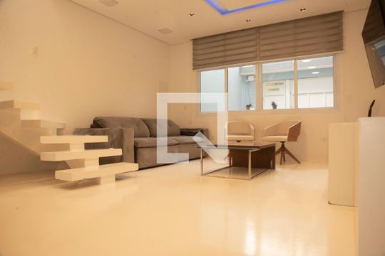 Sala de casa para alugar com 3 quartos, 237m² em Mirandópolis, São Paulo